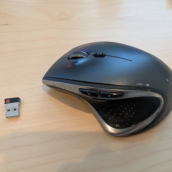 Logitech Performance MX Darkfield with dongle - Picture 1 of 6
